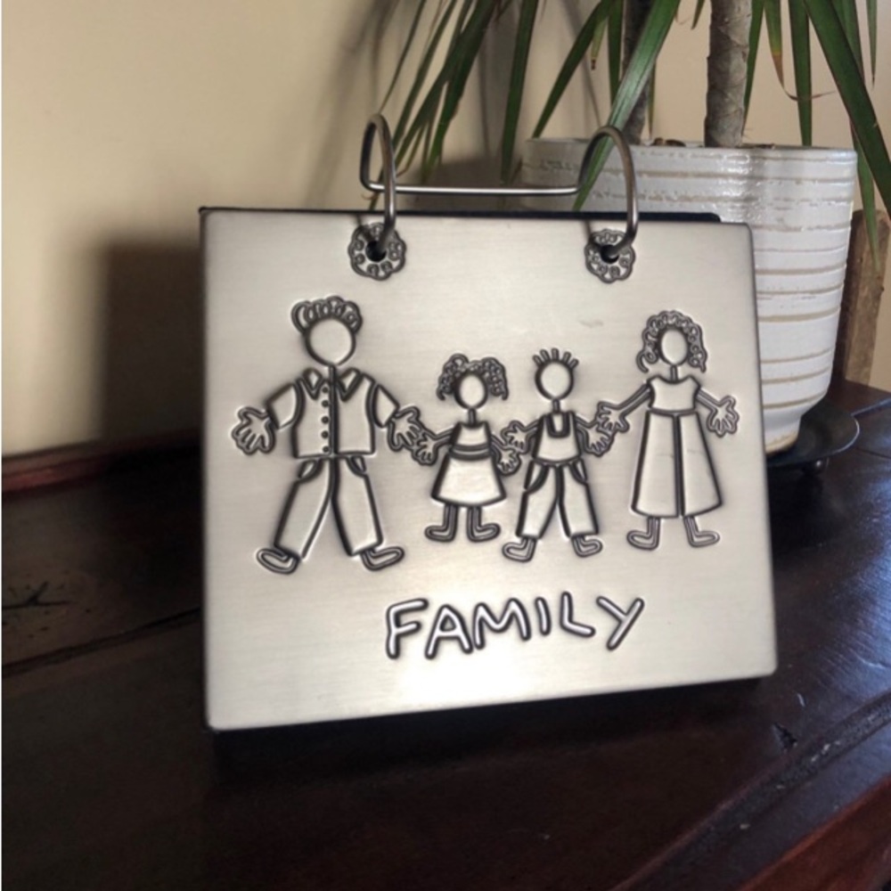 Malden Family Standing Photo Picture Album